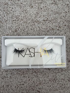 Kashia Luxe Edition False Eyelashes - Lash It Up (Black)